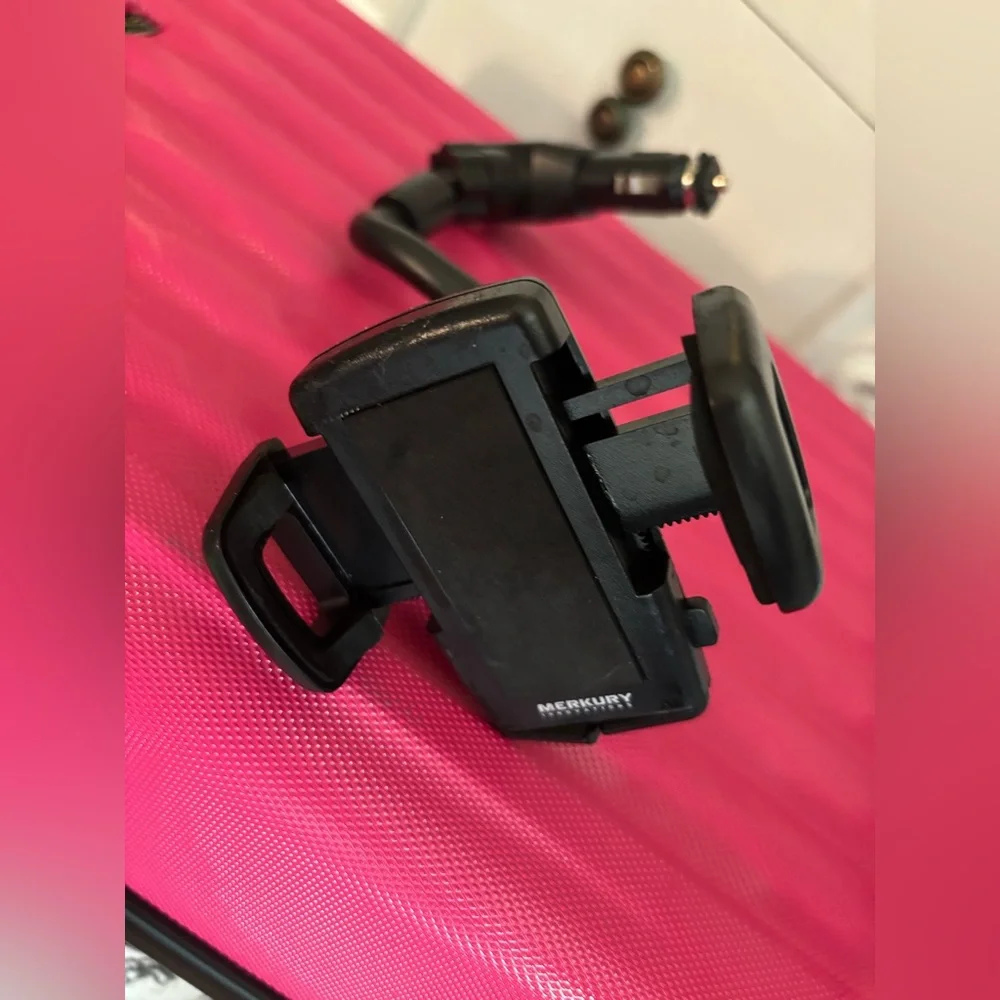 Merkury Black Car Phone Mount
